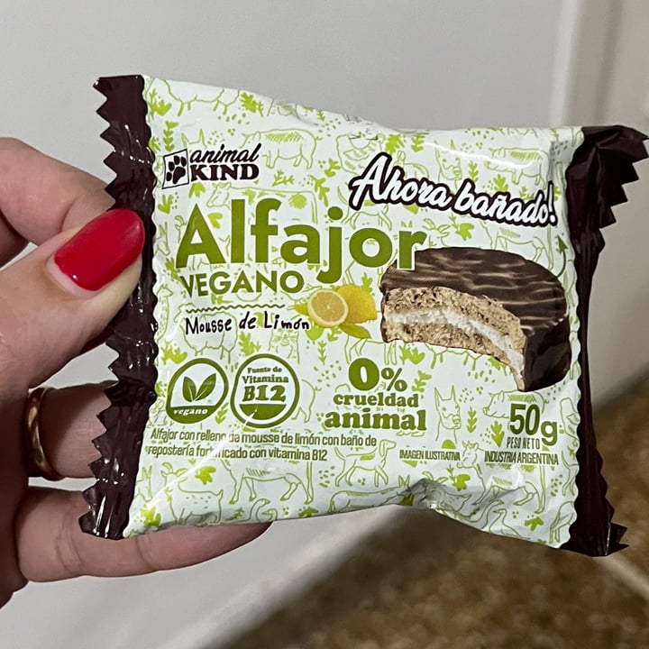 photo of Animal kind Alfajor mousse de limón bañado en chocolate shared by @gaby-miss-x on  15 Aug 2023 - review