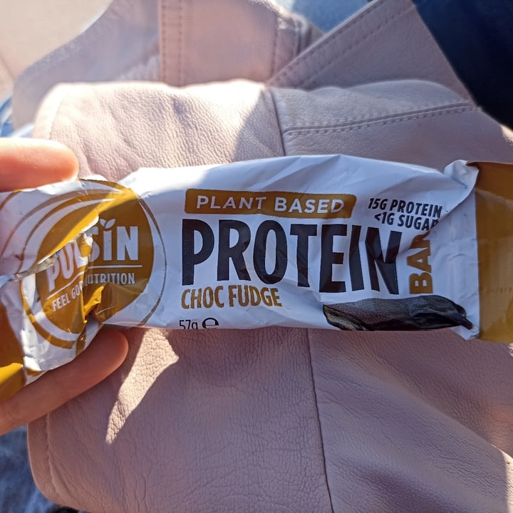 photo of Pulsin Choc Fudge Plant Based Protein Bar shared by @veravegan on  31 Dec 2022 - review