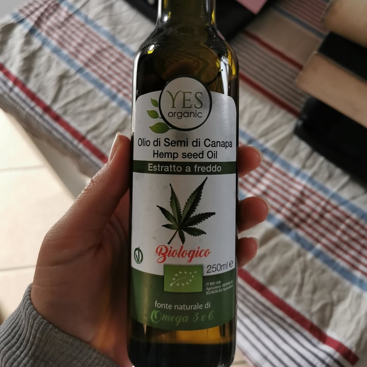 photo of Yes organic Olio Di Semi Di Canapa shared by @arual6688 on  08 May 2023 - review