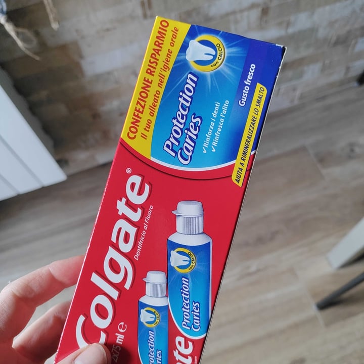 photo of Colgate protection caries shared by @lavalecolo on  06 Mar 2023 - review