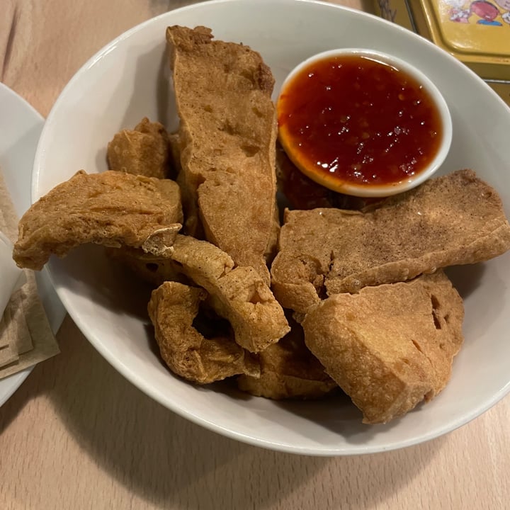 photo of Sweet Release Cakes and Treats Fried Tofu With Sweet Chilli Sauce shared by @rebeccag on  26 Apr 2023 - review