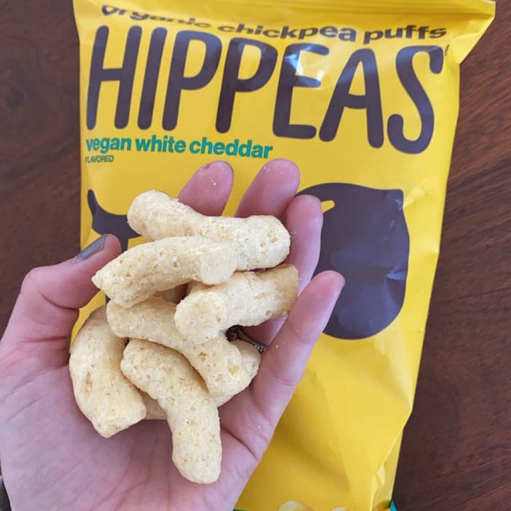 photo of Hippeas Vegan white cheddar hippeas shared by @manelin on  12 Mar 2023 - review