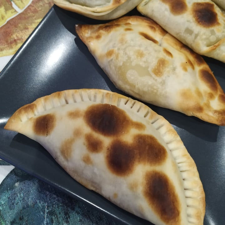 photo of Ingrediente Secreto empanadas shared by @elkeandrea9 on  14 Jan 2023 - review