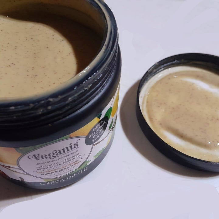 photo of Veganis Exfoliante Corporal de Pera, Macadamia Y Oliva shared by @victoria-vicky on  10 Jul 2023 - review