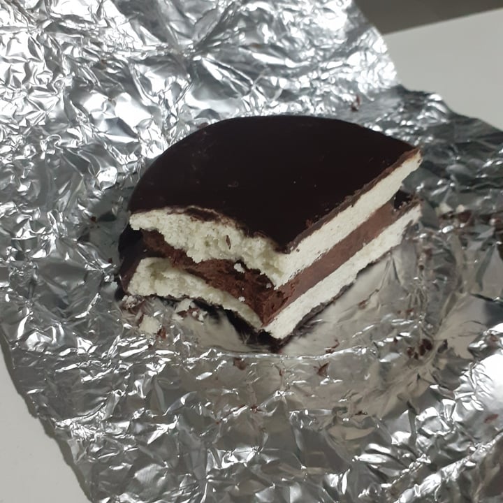 photo of Rompe la jaula Alfajor De Chocolate shared by @kevincordoba93 on  30 May 2023 - review