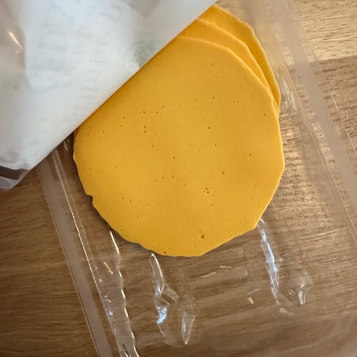 photo of Pan Hrášek Plant-based Cheddar Slices shared by @markir on  29 May 2023 - review