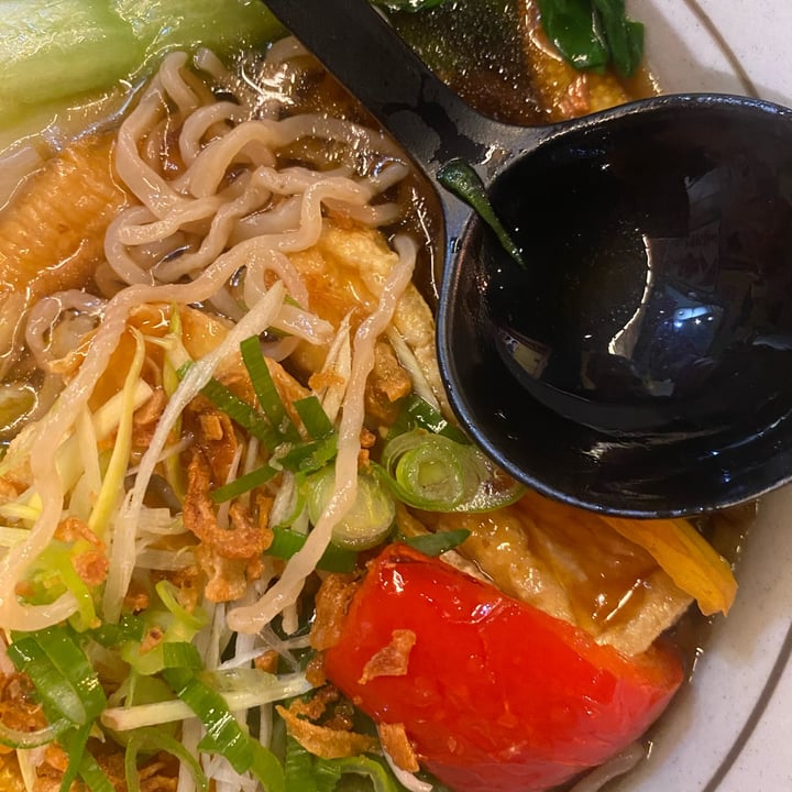 photo of Takumi Ramen & Yakisoba Kitchen Vegan Ramen shared by @sunnycaribbeanvegan on  15 Jan 2023 - review