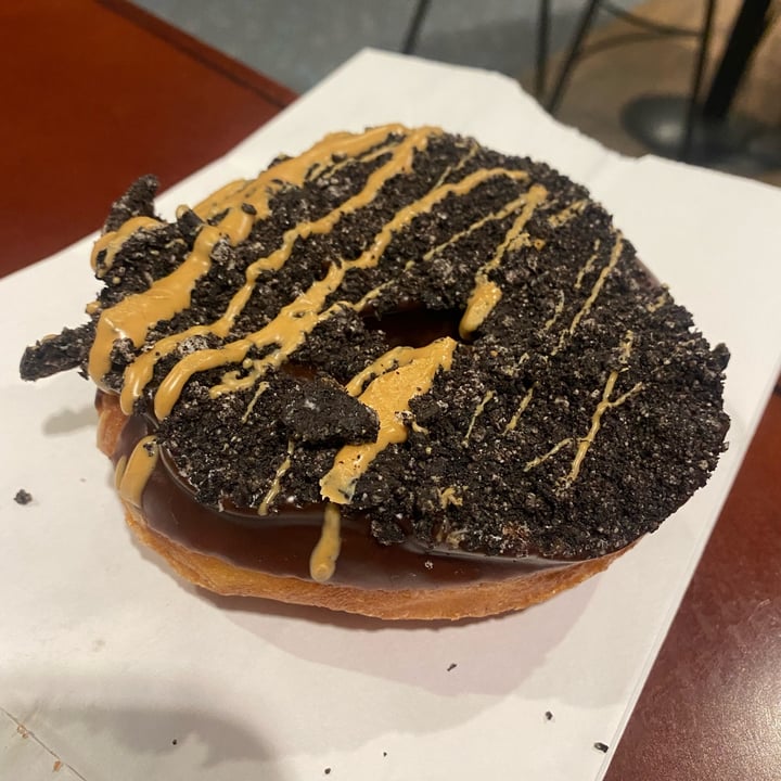 photo of Voodoo Doughnut - Broadway Vegan Old Dirty Bastard shared by @theveganfoodcritic on  10 Apr 2023 - review