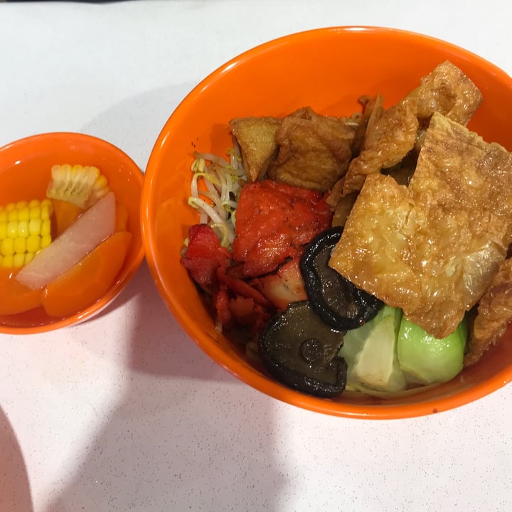 photo of Happy Vegetarian Food Dried Noodles shared by @ziggyradiobear on  24 Jul 2023 - review