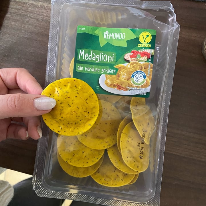 photo of Vemondo  Medaglioni alle Verdure Grigliate shared by @gaia0808 on  05 Jan 2023 - review
