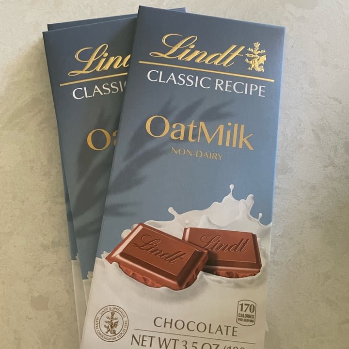 photo of Lindt Classic Recipe OatMilk Chocolate shared by @drs on  02 Apr 2023 - review