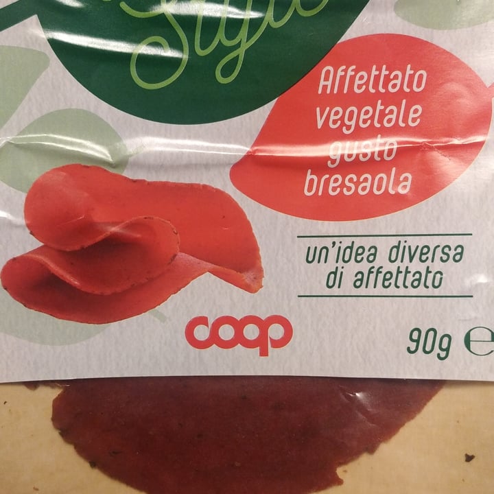 photo of Coop affettato vegetale gusto bresaola shared by @marticecia on  31 May 2023 - review