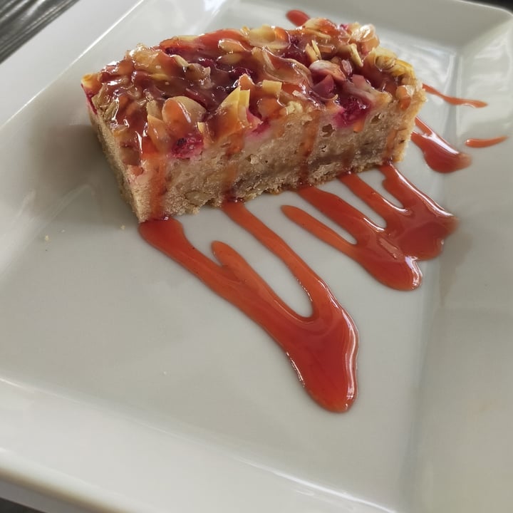 photo of QuBe Tortino ai frutti rossi shared by @lisabonisiol on  10 Apr 2023 - review