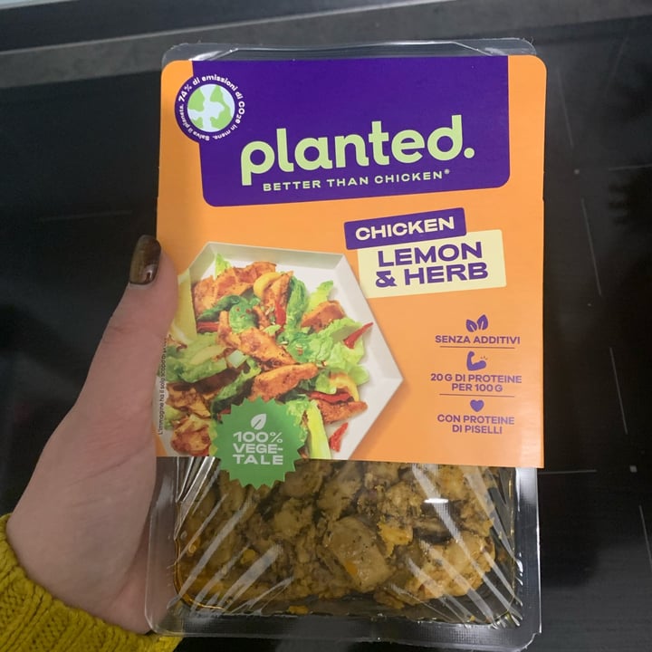 photo of Planted Planted Chicken - Lemon & Herb shared by @camirtina on  22 Jan 2023 - review