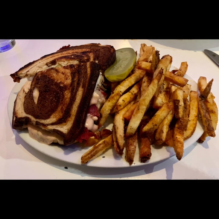 photo of nooch. a vegan eatery Reuben Sandwich shared by @nbacha on  09 Feb 2023 - review