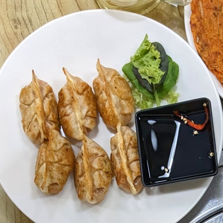 photo of The Boneless Kitchen Kimchi Mandu shared by @xinru-t on  01 Jan 2023 - review