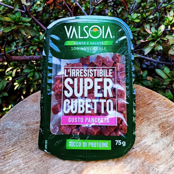 photo of Valsoia L'irresistibile super cubetto - gusto pancetta shared by @gabbievuote on  19 Mar 2023 - review