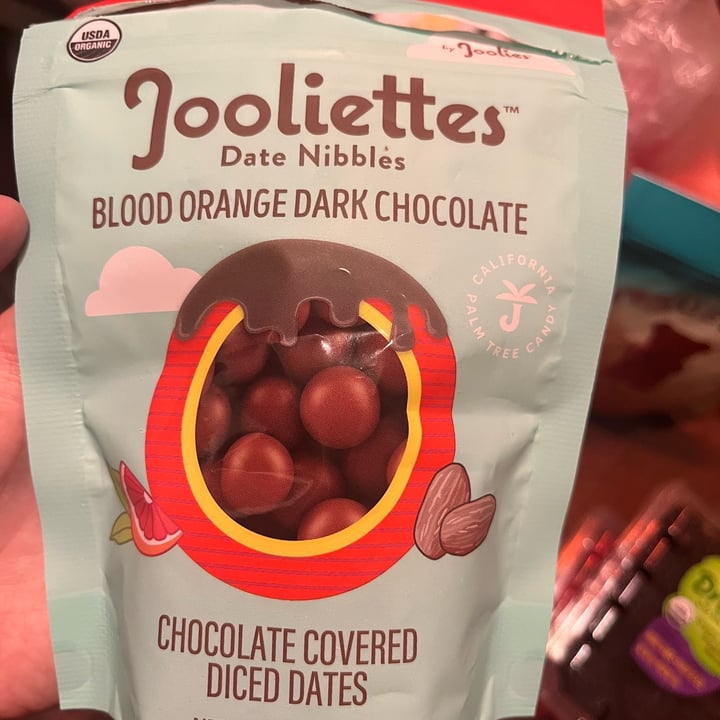 photo of Joolies Super Fruit Jooliettes Dark Chocolate Blood Orange Covered Dates shared by @lilypearmoon on  09 Aug 2023 - review