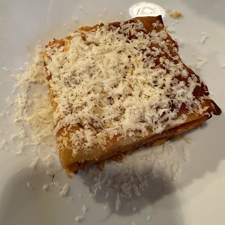 photo of La Società dei Carbonari lasagna vegana shared by @vanimao on  20 May 2023 - review