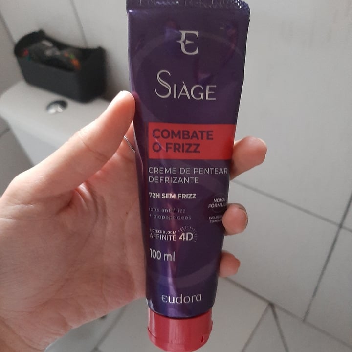 photo of Eudora Siage Anti-frizz shared by @dabbu on  29 Jun 2023 - review