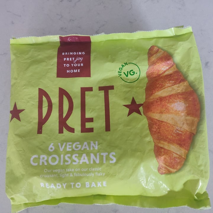 photo of Pret A Manger Frozen Vegan Croissants shared by @andrewapm on  25 Dec 2022 - review