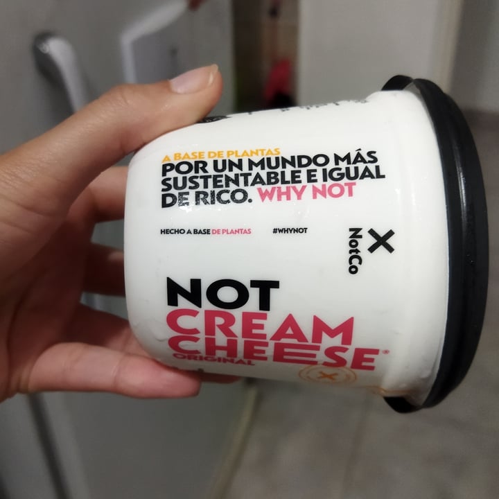 photo of NotCo Cream Cheese shared by @fabuchi on  10 Jan 2023 - review