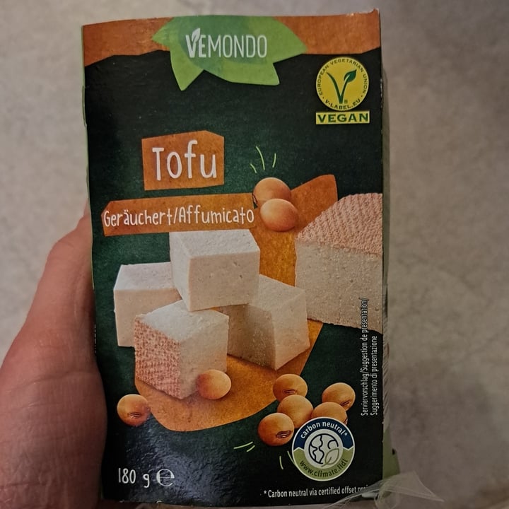 photo of Vemondo Tofu affumicato shared by @giuliasmart on  07 Jan 2023 - review