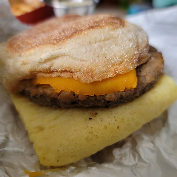 photo of 7-Eleven Vegan Breakfast Sandwich shared by @sleekitty on  28 Apr 2023 - review