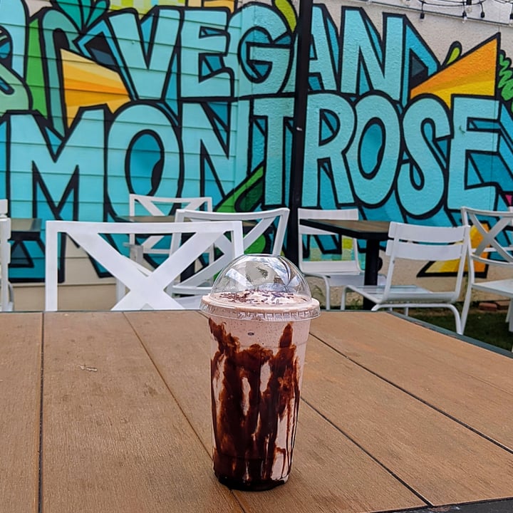 photo of Korny Vibes Chocolate Shake shared by @veggieassassin on  12 Jun 2023 - review