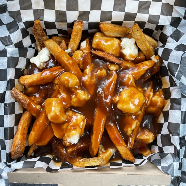 photo of No Forks Given Vegan poutine shared by @lafontz on  20 May 2023 - review