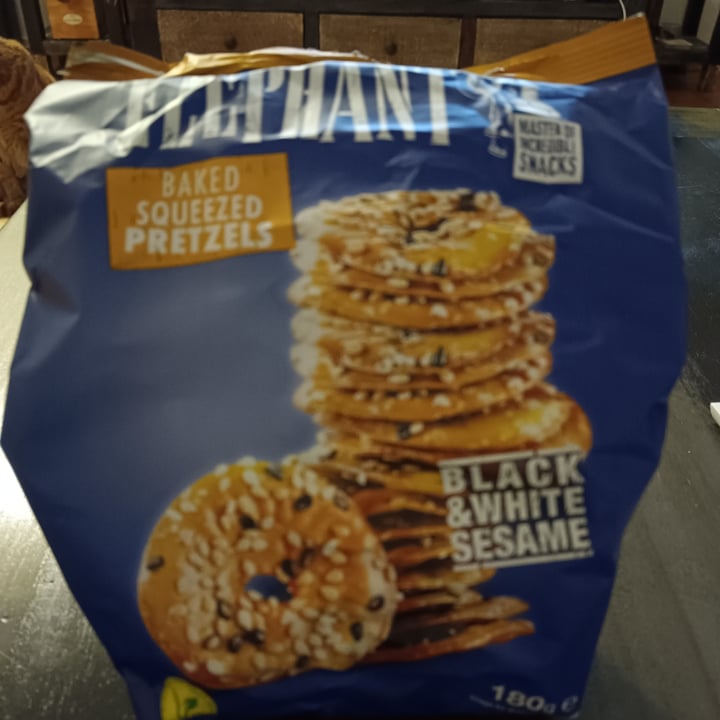 photo of Elephant Pretzels with black and white sesame shared by @isettina73 on  26 Jan 2023 - review