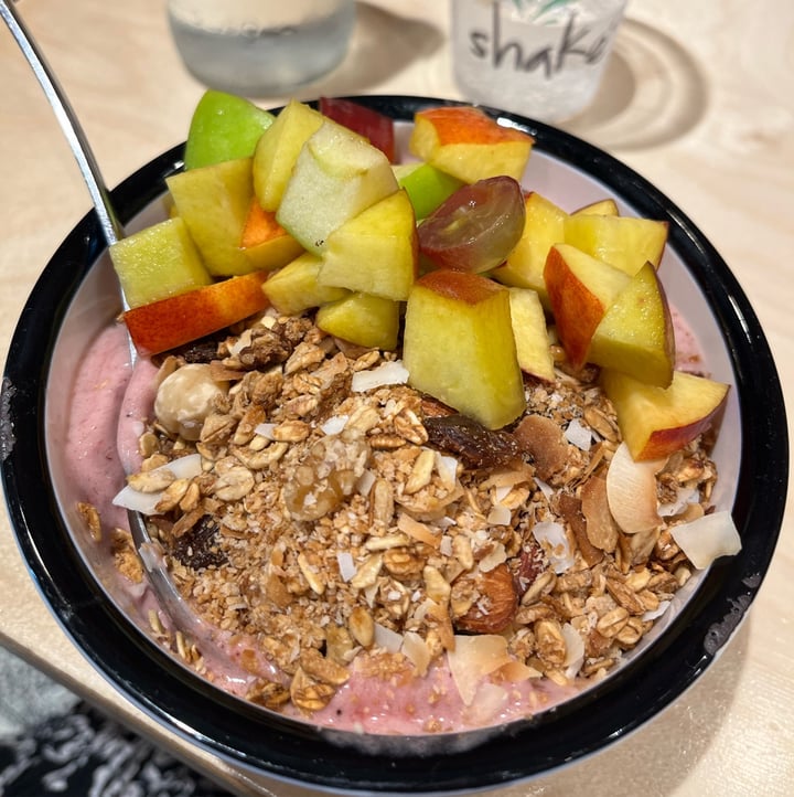 photo of Shake Cafè smoothie Bowl shared by @linda0597 on  22 Jul 2023 - review