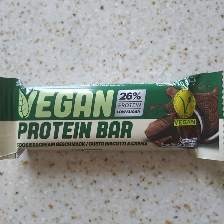 photo of IronMaxx Protein Bar Cookies & Cream shared by @simona74veg on  04 Jul 2023 - review