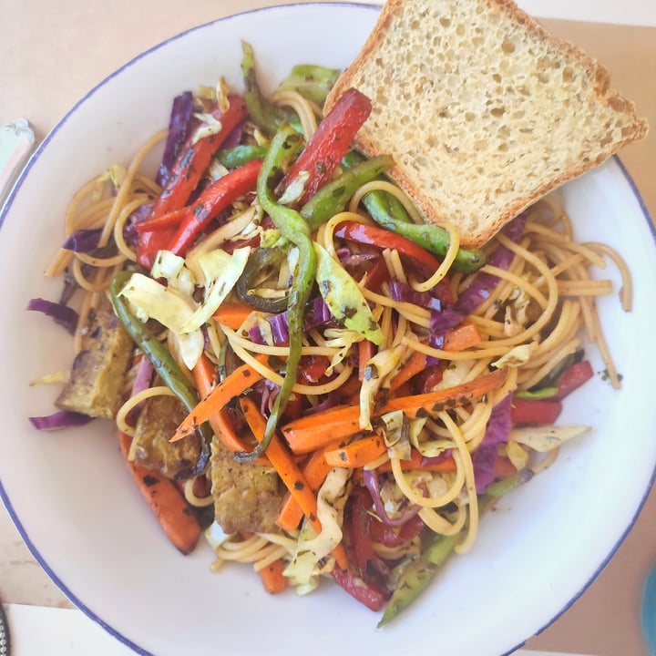 photo of Oli veggie food karuná shared by @patriciagarcia on  19 Feb 2023 - review