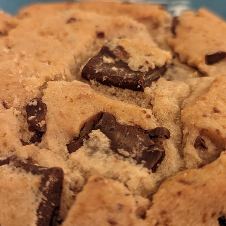 photo of Plant Kitchen (M&S) Vegan Choc Chunk Cookies shared by @jondread on  12 Mar 2023 - review