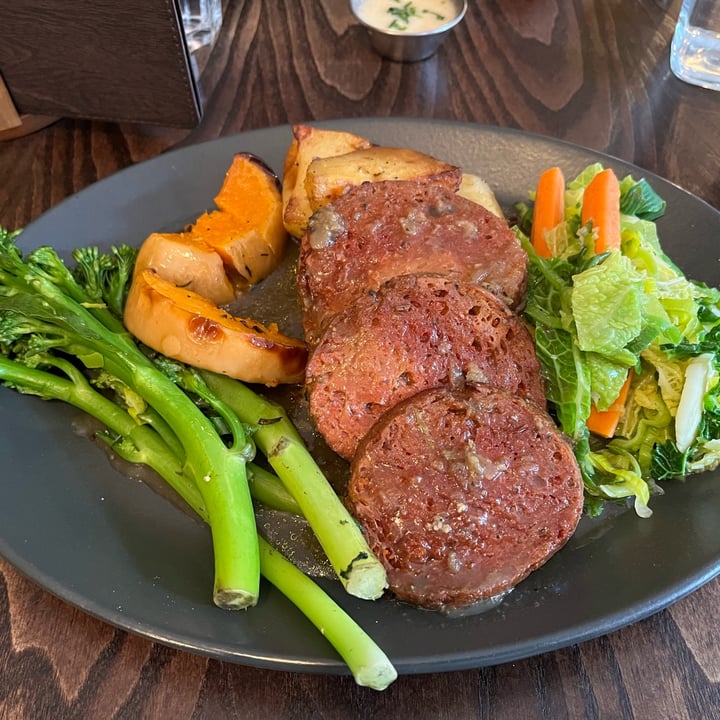 photo of The Tipsy Vegan Cambridge Seitan Roast Dinner shared by @porky2468 on  22 Feb 2023 - review