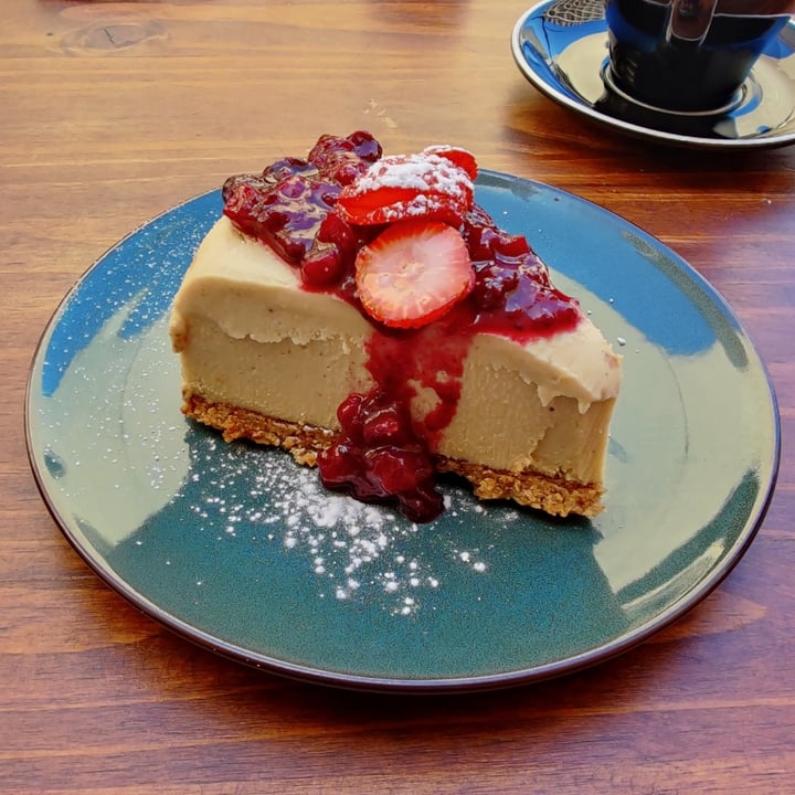 photo of Infinite Café Plant-Powered Kitchen Cheesecake shared by @christo on  04 Feb 2023 - review