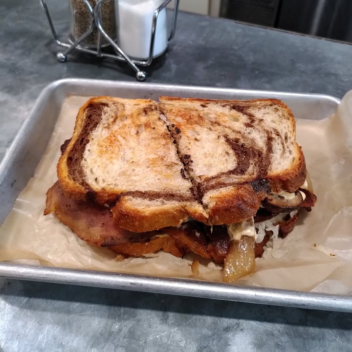 photo of Sticky Fingers Diner Hot Reuben shared by @maffi1810 on  08 May 2023 - review