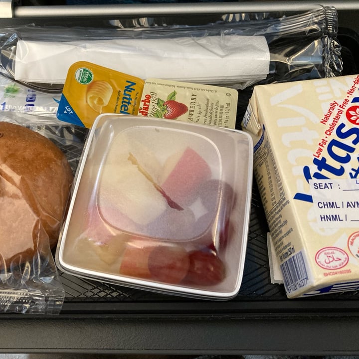 photo of Singapore Airlines Breakfast shared by @ctfloof on  23 Mar 2023 - review