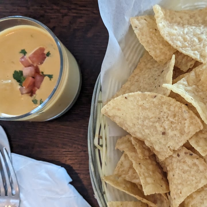photo of Citizen Eatery Citizen Vegan Queso shared by @mari84 on  31 Jul 2023 - review
