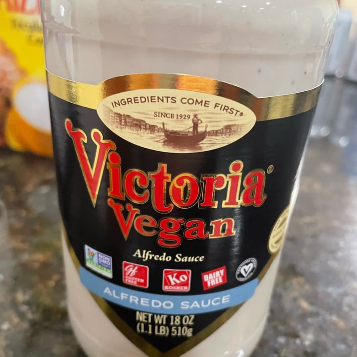 photo of Victoria Vegan Alfredo Sauce shared by @esmevegana on  19 Feb 2023 - review