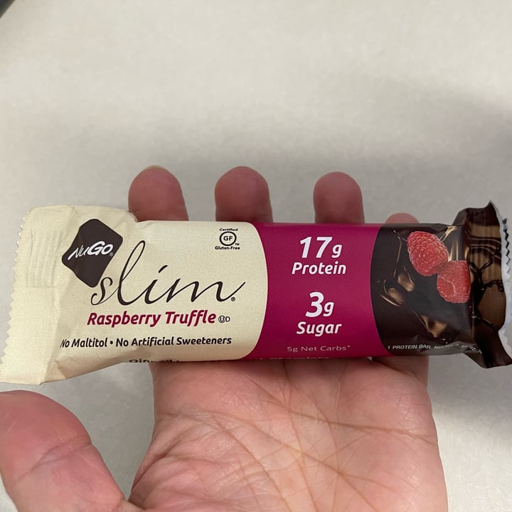 photo of NuGo slim Raspberry Truffle shared by @ezuffo22 on  03 Apr 2023 - review
