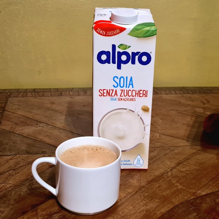 photo of Alpro Bevanda Di Soia Senza Zuccheri shared by @invariance on  03 Feb 2023 - review