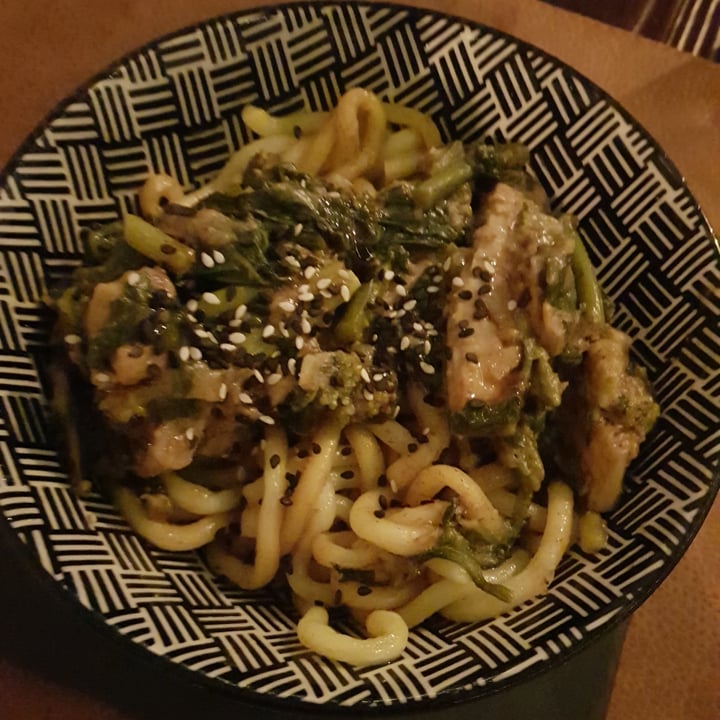 photo of Il Pangolino - Vegan Bistrot udon con verdure e burro di arachidi shared by @88sha on  25 Apr 2023 - review