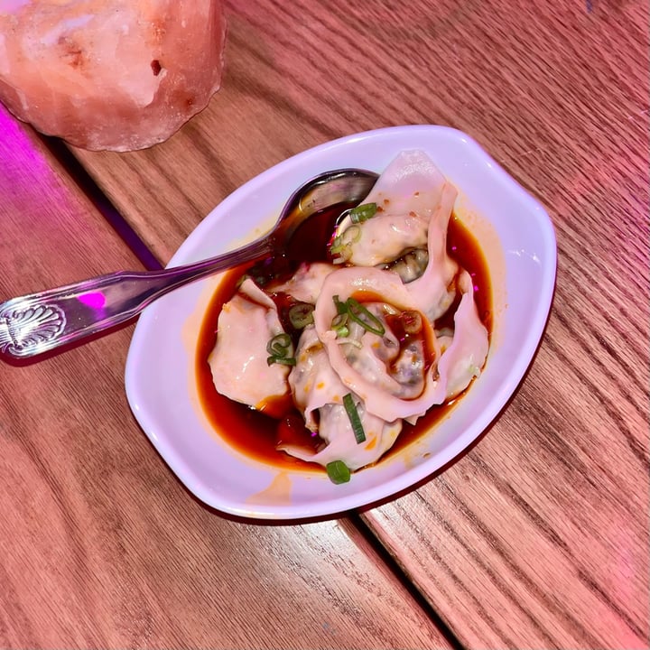 photo of Spicy Moon Vegetarian Szechuan Wontons In Chili Oil shared by @oliviawzg on  19 Jun 2023 - review