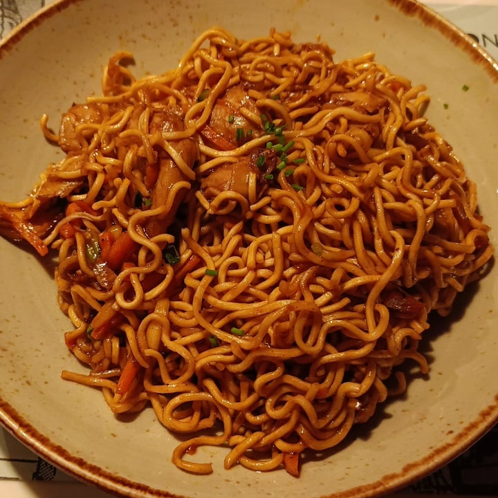 photo of UDON Noodles yakisoba shared by @saragomz on  17 Jan 2023 - review