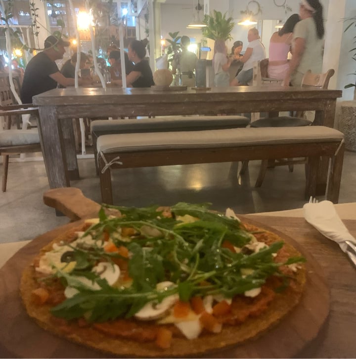 photo of Alchemy Aloha Pizza shared by @aninatroya on  12 Apr 2023 - review