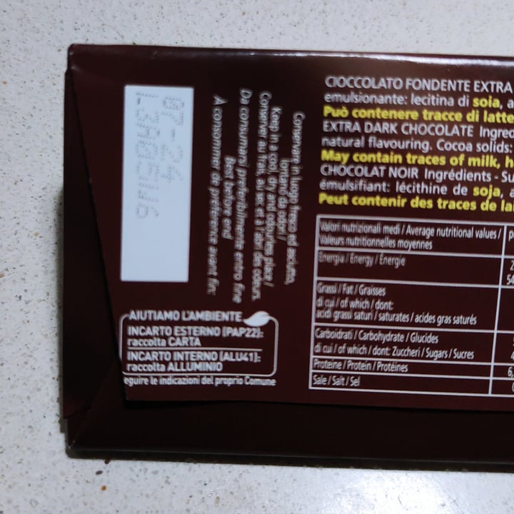 photo of Novi cioccolato fondente 52% shared by @angelarusso on  17 Feb 2023 - review