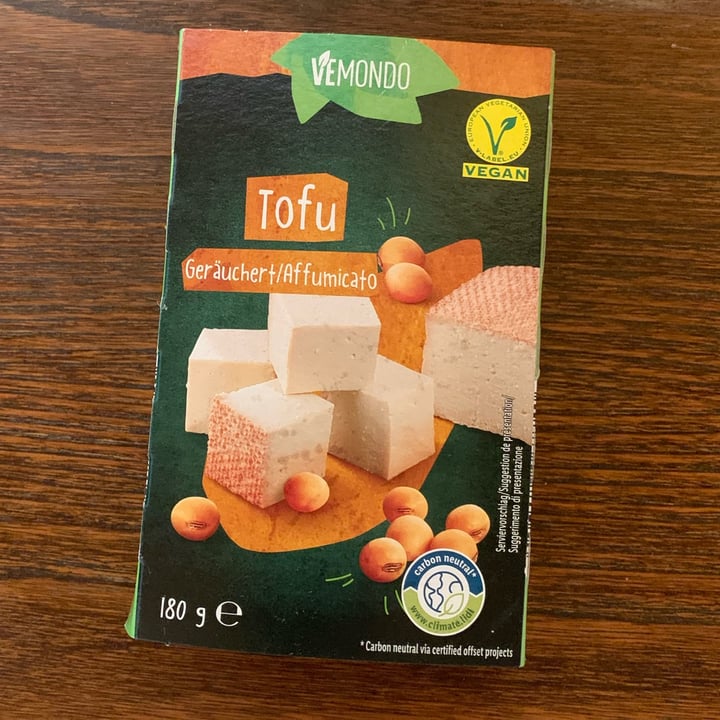 photo of Vemondo Tofu affumicato shared by @dettabene on  09 Feb 2023 - review
