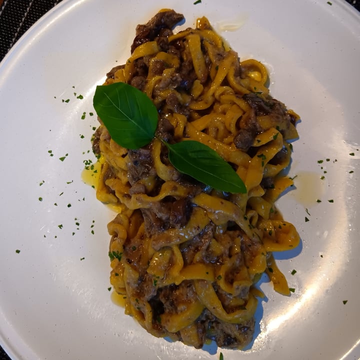 photo of Ristorante Osteria Ciriera tagliatelle alla curcuma con funghi shared by @saraforks on  11 Aug 2023 - review